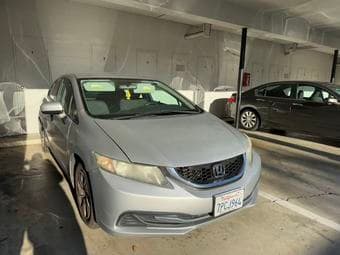 Selling my 2015 HONDA CIVIC LX -$9500(Negotiable) 3