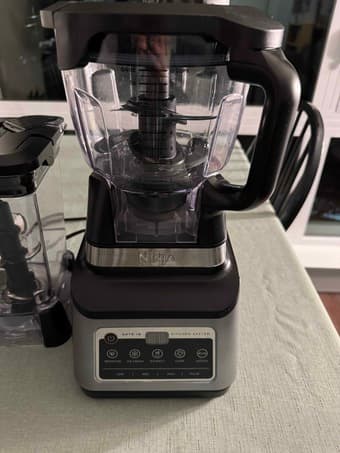 Ninja Blender/Processor, 1400 WP, 5 Functions [like new] 2