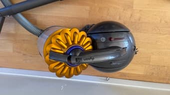 Dyson DC39 Bagless Ball Canister Vacuum Cleaner 1