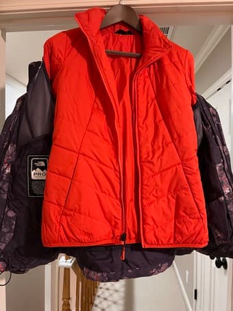 Women’s ski/snowboard gear 2