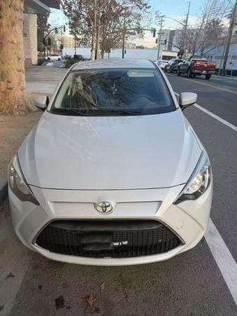 2020 toyota Yaris L 2