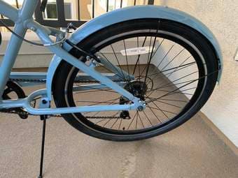 Like-new Hybrid Cruiser Bike 1