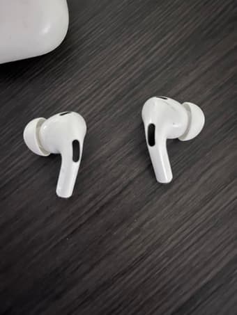 AirPods pro 4