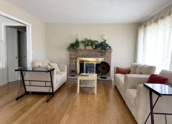 Fully Furnished Room - Ideal for VSRs, Postdocs, & Staff! 1