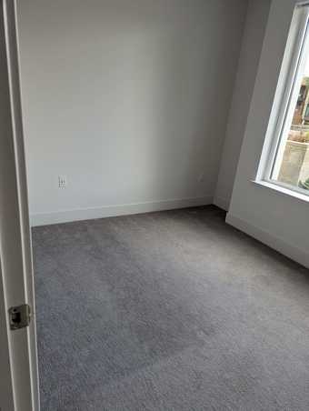 Looking for a Female Flatmate – 1B1B in 2B2B at Mountain View 2