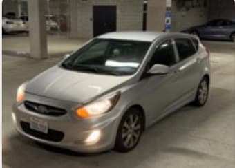 2013 hyundai accent SE hatchback 3