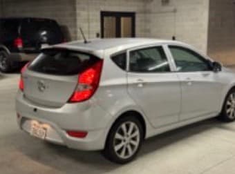2013 hyundai accent SE hatchback 4