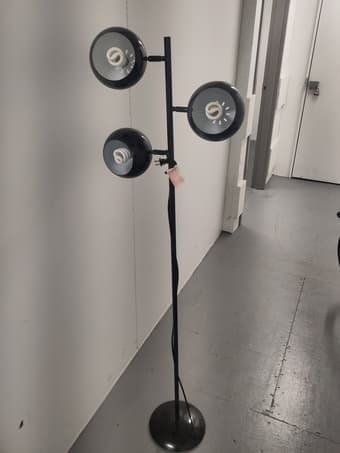 Floor Lamp - Pickup in Mountain View 1