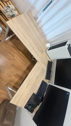 Corner desk for sale 1