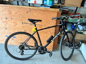 BIKE SALE! Trek FX1 black, size L -- near new condition 2