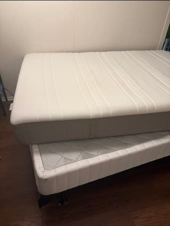 Full size bed+frame 3