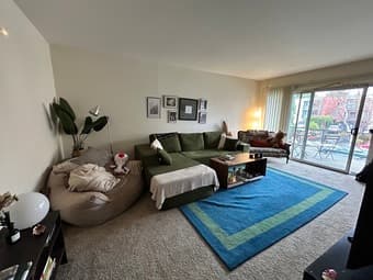 Room & bathroom in 2 bedroom in Palo Alto, near Cal Ave. 2