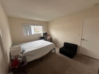 Room available in a Two Bedroom/One Bath Apartment in Menlo Park 2