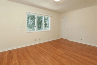 [NOW] Large Bedroom in Beautiful 7BR Mansion w Pool (StartX/Vogue) 3