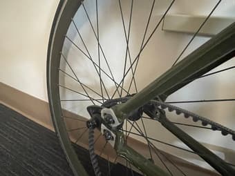 2010 Trek District hybrid bike (size M) beltdrive (in need of repair) 2