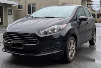 2017 Ford Fiesta SE 1.6 – Manual – Black – Clean Title - Moving Sale 2