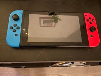 Nintendo Switch in excellent condition 1