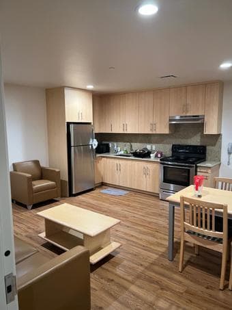 EVGR room (Highrise) in 2B Apartment 1