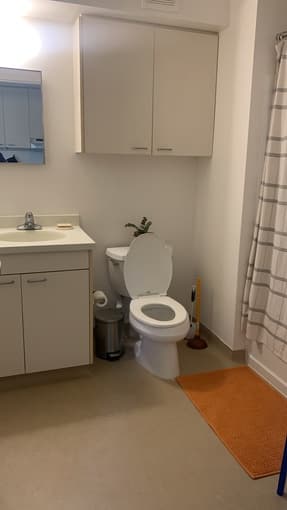 Summer Sublet – Stanford Studio 2