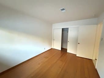 Looking for housemate! Lease ends Aug 31 (~5mo from now) 4