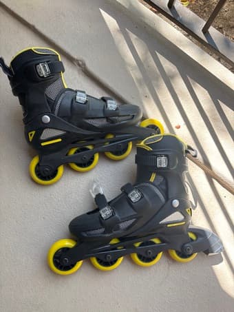 Roller skates 1