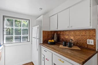 Stanford weekend acres House study room for rent now to summer 1