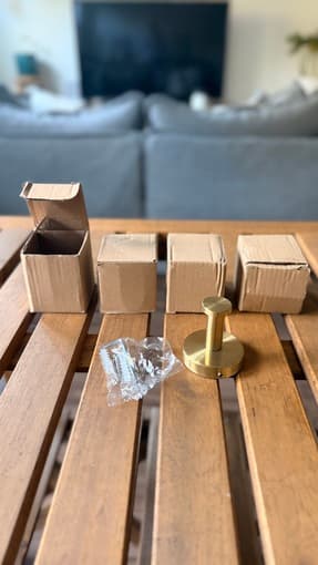 Brass wall hooks (set of 4, unused) 1