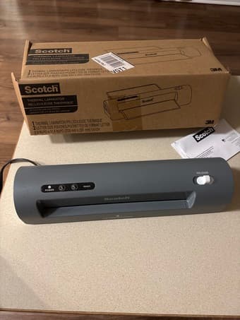 Scotch thermal laminator + laminating pouches 1