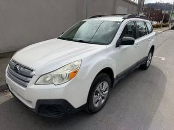 2014 Subaru Outback 2.5I -AWD 1