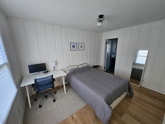 Short-Term Sublease (April 1 - May 19): Master Bedroom in Menlo Park 1