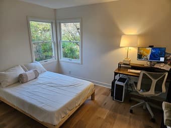 Short-Term Sublease (April 1 - May 19): Bedroom in Menlo Park 2