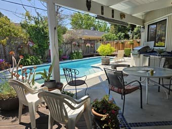 Avail 4/19 large bedroom w/priv bath and entr in modern house w/pool 1