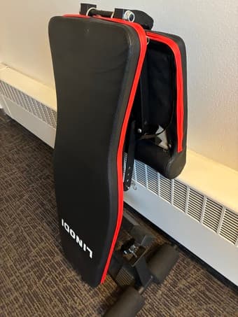 Adjustable Weight Bench 1