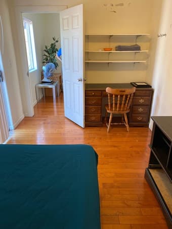 Furnished room for rent next to Meta HQ campus in Menlo Park 1