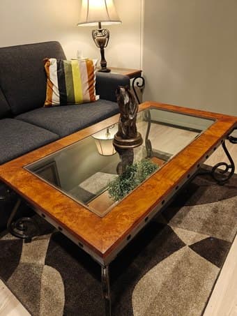 Beautiful Coffee Table + End Table Set 2