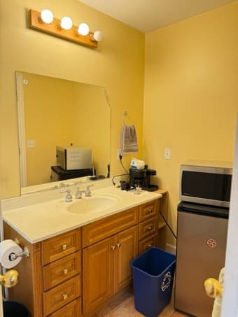 Spacious Room w/ Private Bathroom in Menlo Park 4