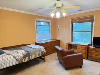 Spacious Room w/ Private Bathroom in Menlo Park 1