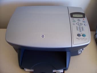 MOVING SALE: household items, electronics, home deco and organization 4