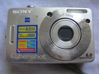 URGENT! must GO!!! Scale, luggage, camera SONY 2