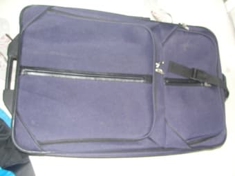 URGENT! must GO!!! Scale, luggage, camera SONY 3